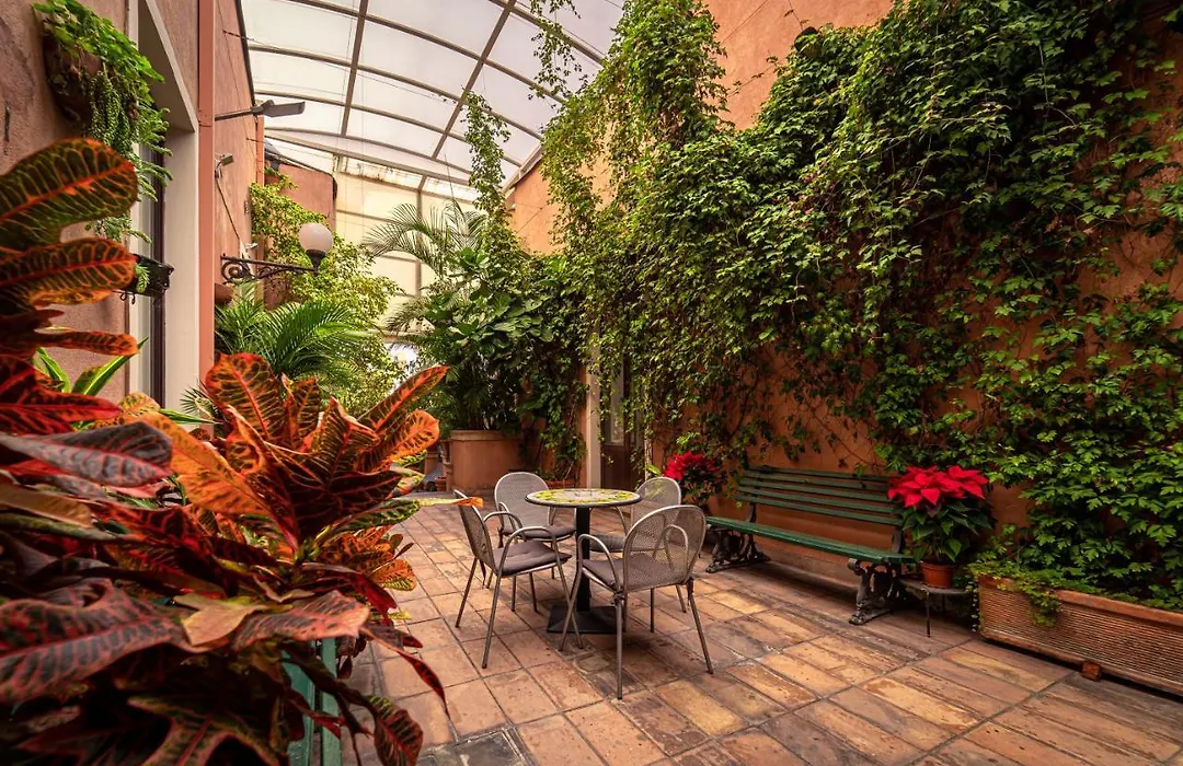 Hotel Villa Romeo-1