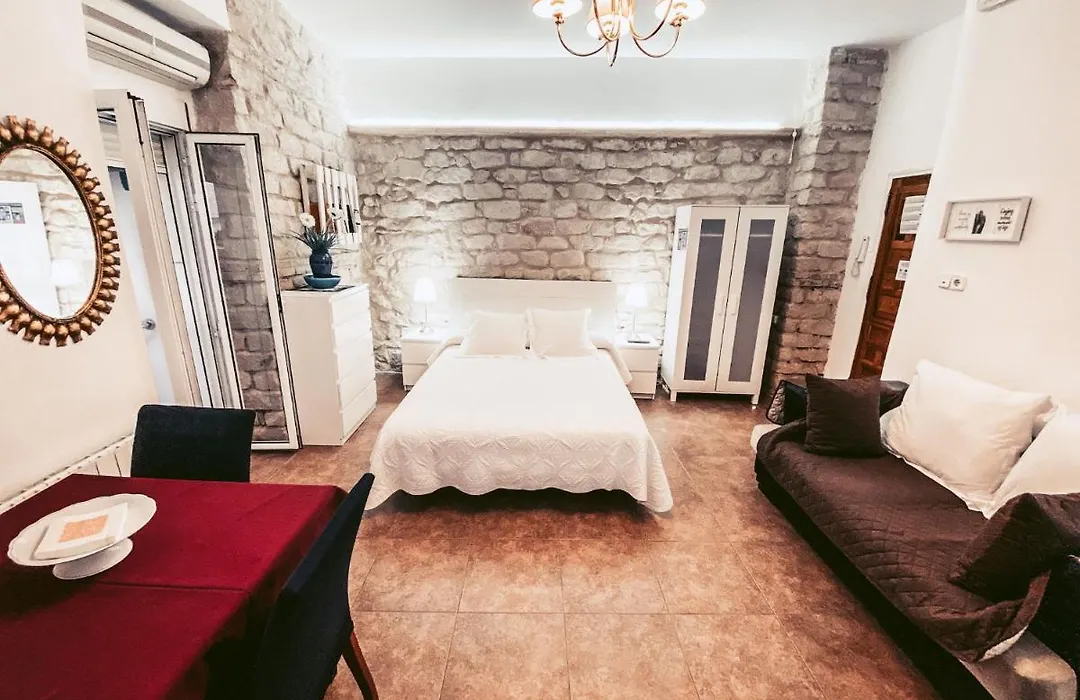Antonio Guesthouse Alicante-1