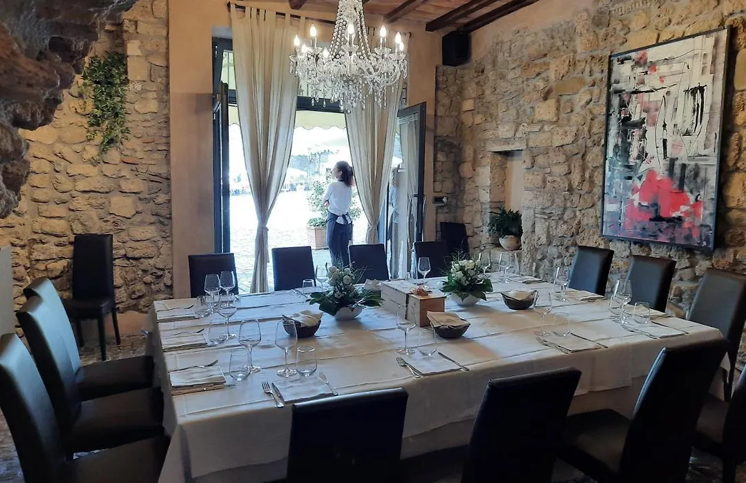 La Piazzetta Affittacamere Ristorante-1