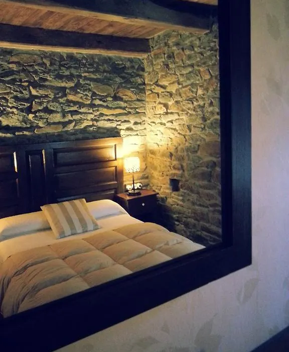 Hostal De Montaña La Aldeya-1