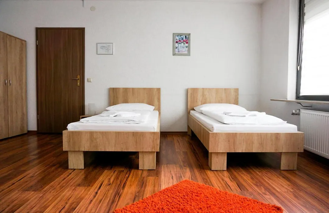 Hotel Kreuz-1