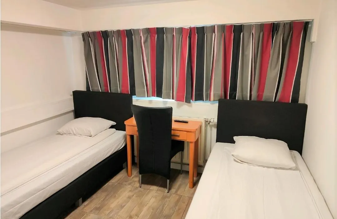 Hotel Holland Lodge-1