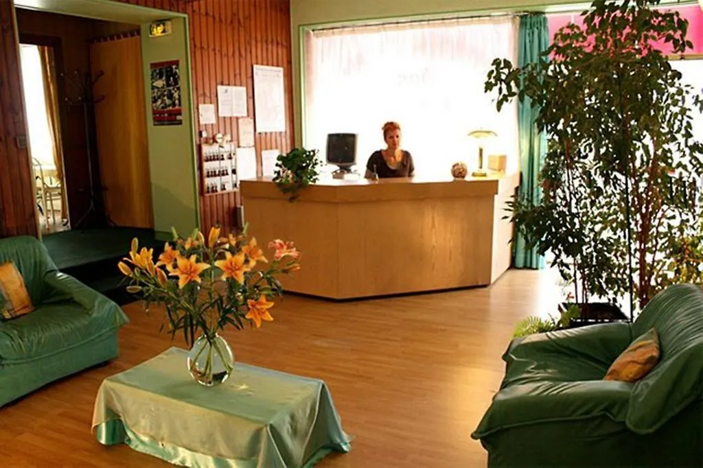 Hôtel des Pyrénées-1
