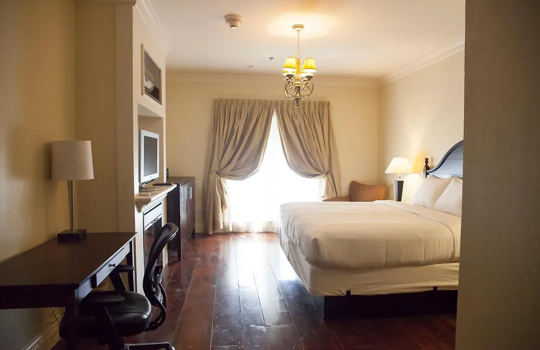 Niagara Crossing Hotel And Spa-1
