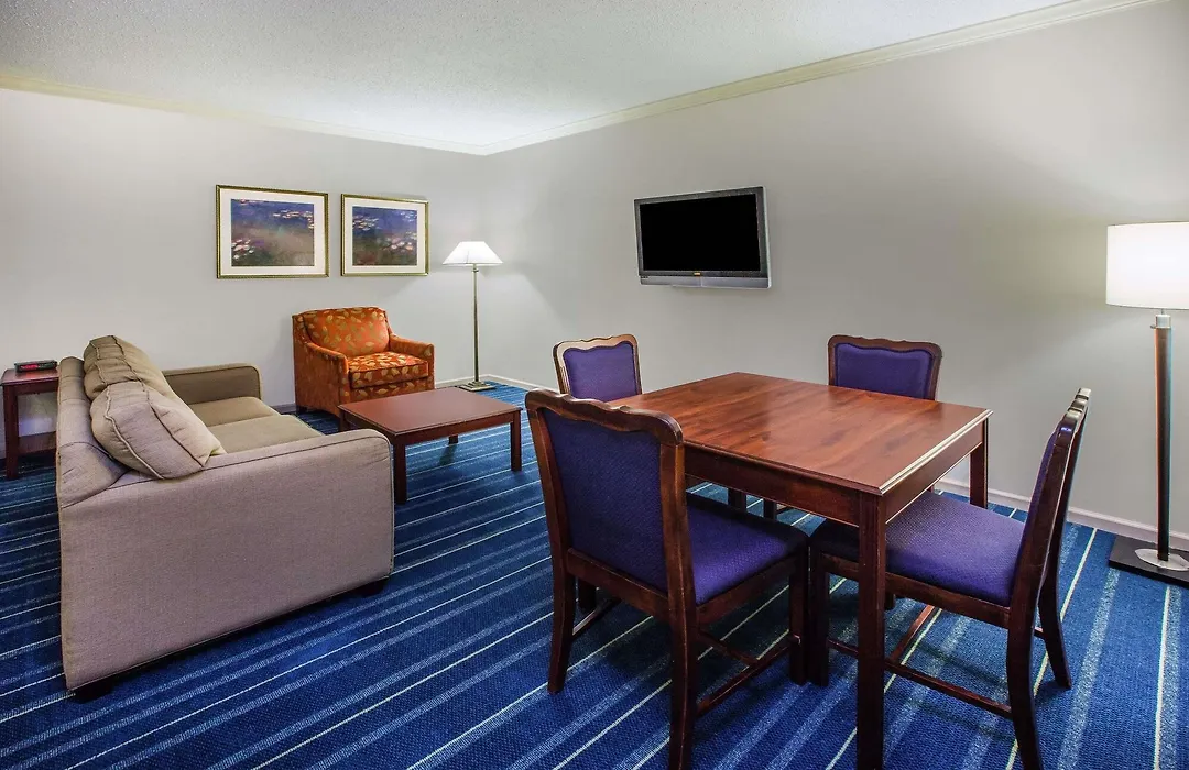 Days Inn By Wyndham Midland-1