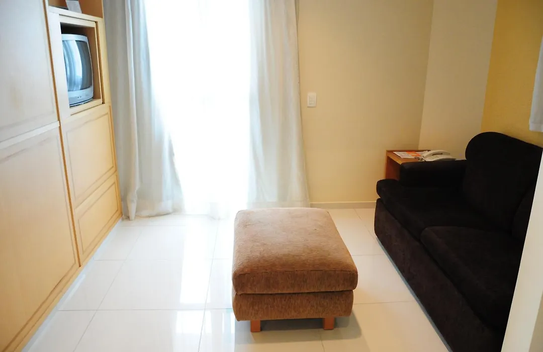 Brasília Santana Gold Flat-1