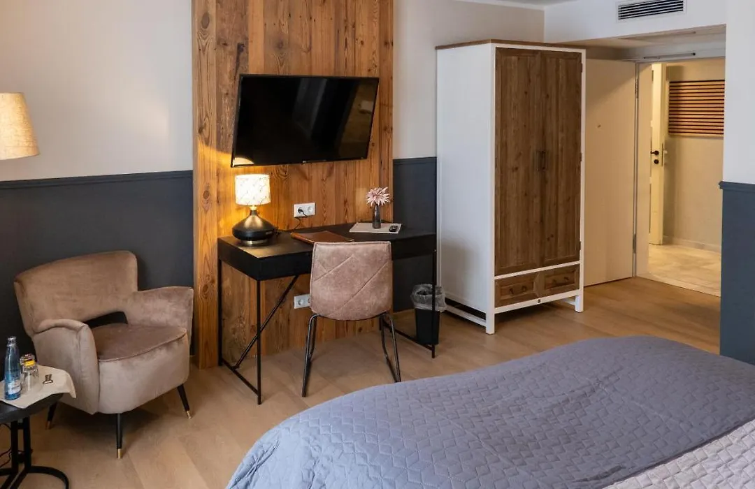 Altstadt-Hotel-1