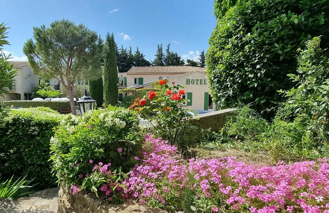 Hôtel Le Pradet-1
