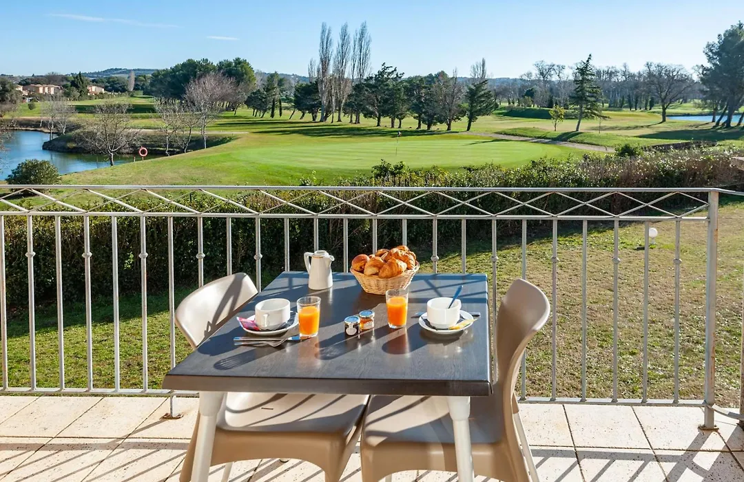 Residhotel Golf Grand Avignon-1
