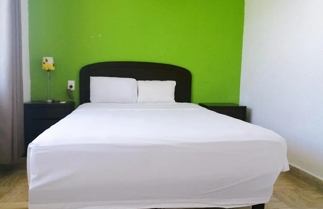 Nirvana Hotel - Cancun Hotel Zone-1
