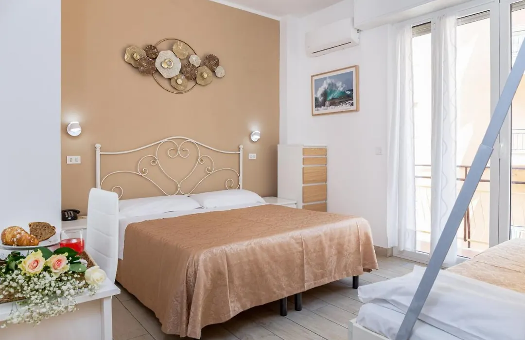 Hotel Villa Lina-1