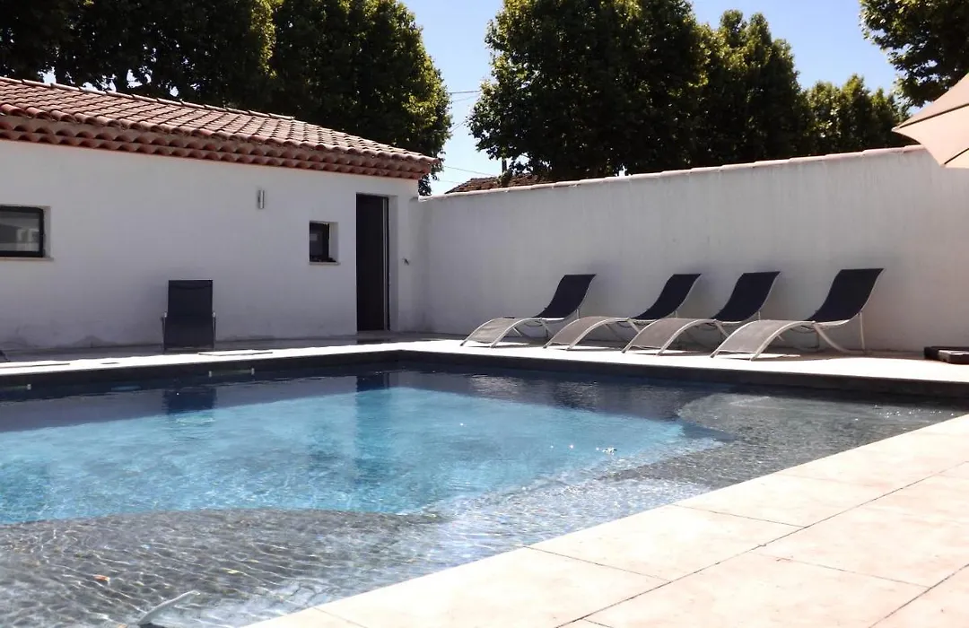 La Suite Côté Pool-House Piscine, Sauna&Jacuzzi privatifs-1