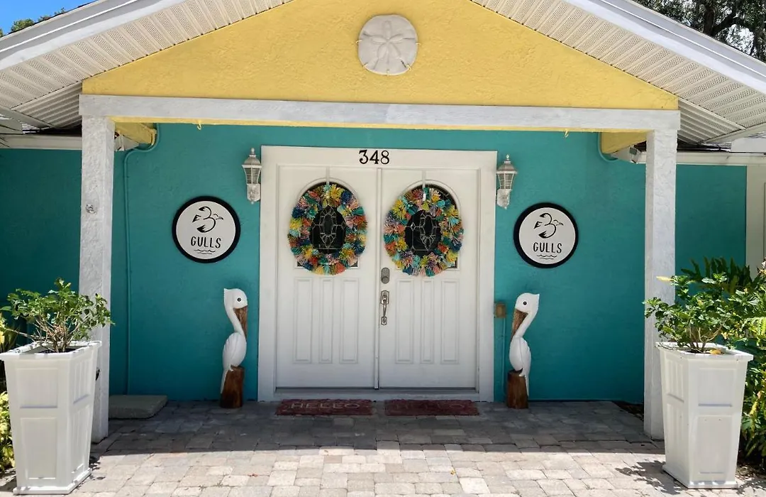 3Gulls Inn Ozona-Boutique Hotel-Steps From Restaurants & Brewery-Swimspa Pool-Pet Friendly-1