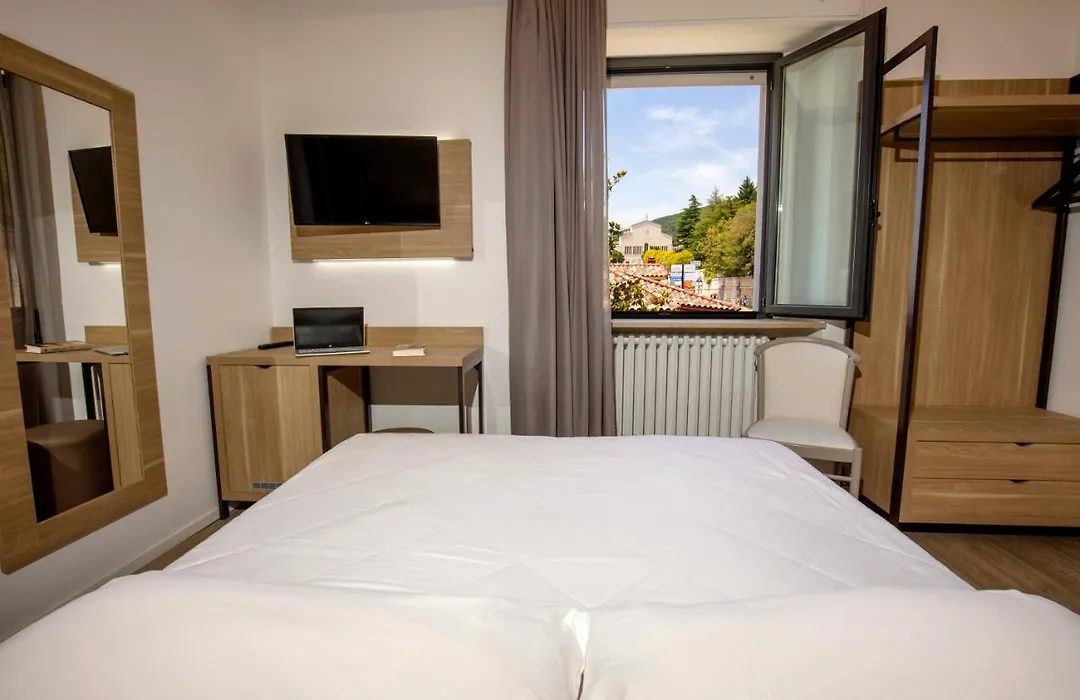 Hotel Sollievo-1