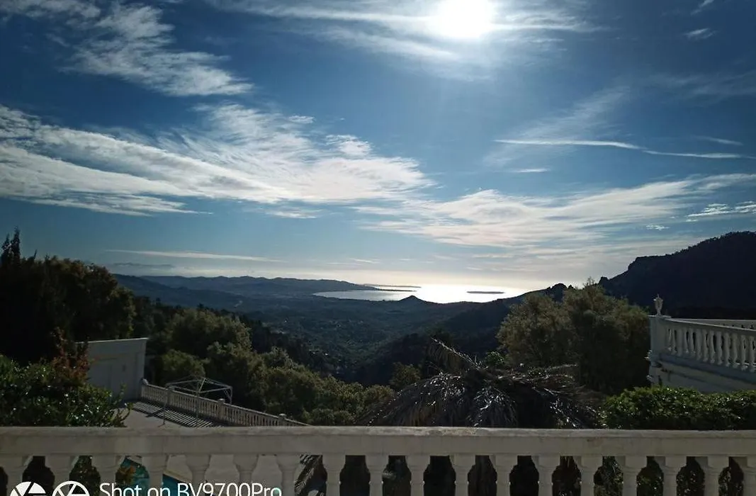 CHAMBRE VUE FEéRIQUE PANORAMIQUE CALME PISCINE XXL-1