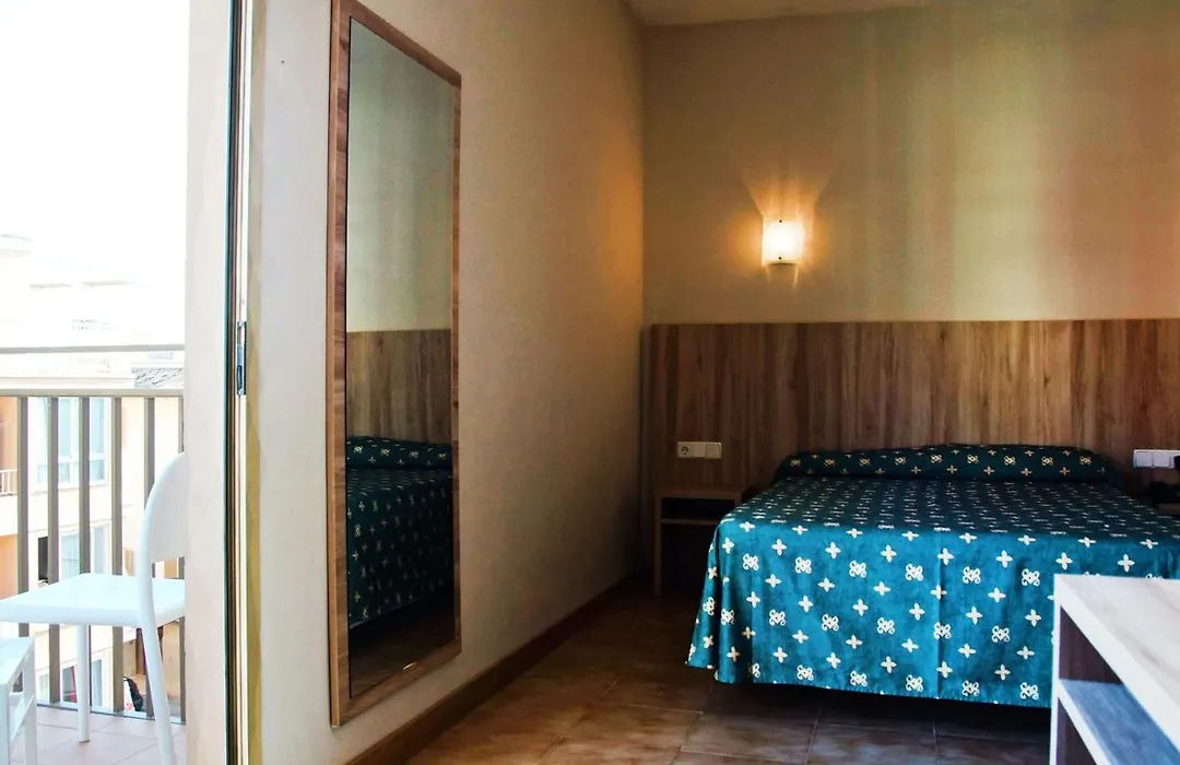 Hotel Iris - Only Adults-1