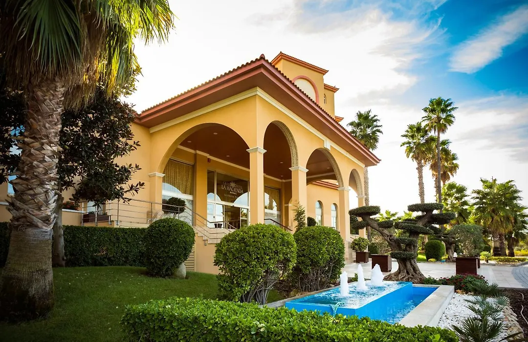 Ohtels La Hacienda-1