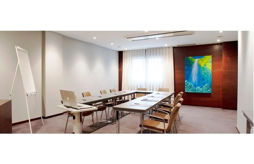 Hotel Ciutat Martorell-1