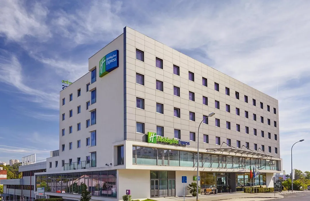 Holiday Inn Express Lisbon Alfragide By Ihg-1
