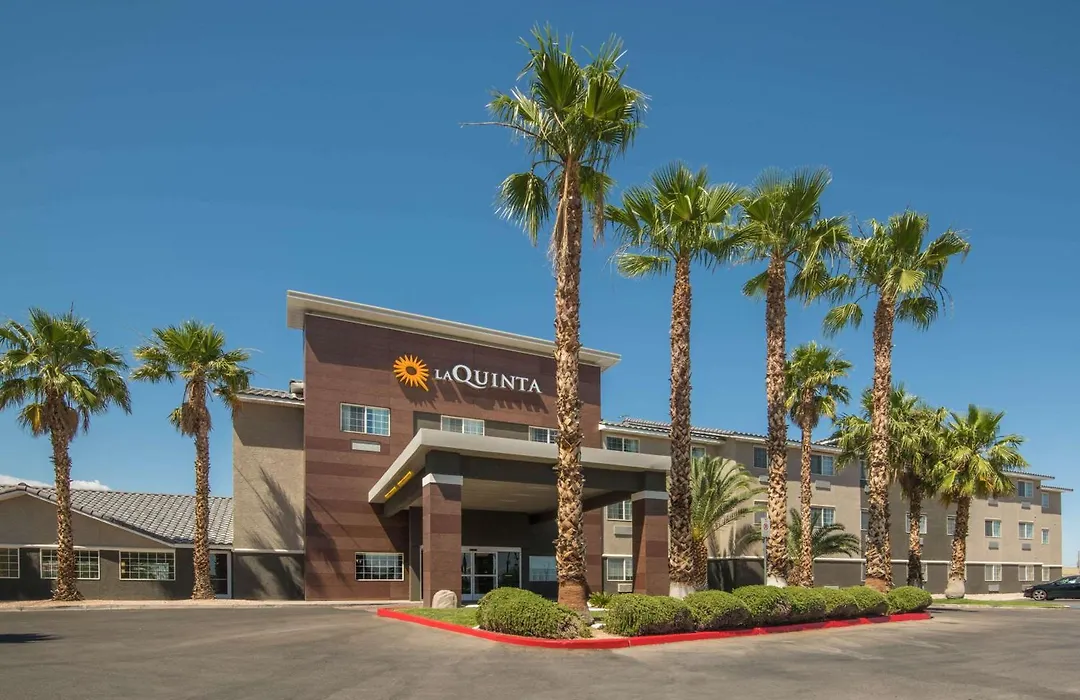 La Quinta Inn & Suites By Wyndham Las Vegas Nellis-1