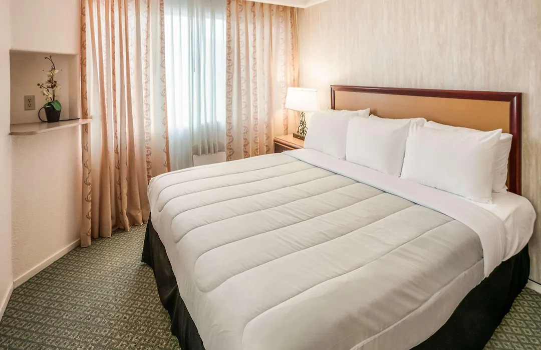 Ramada Las Vegas-1