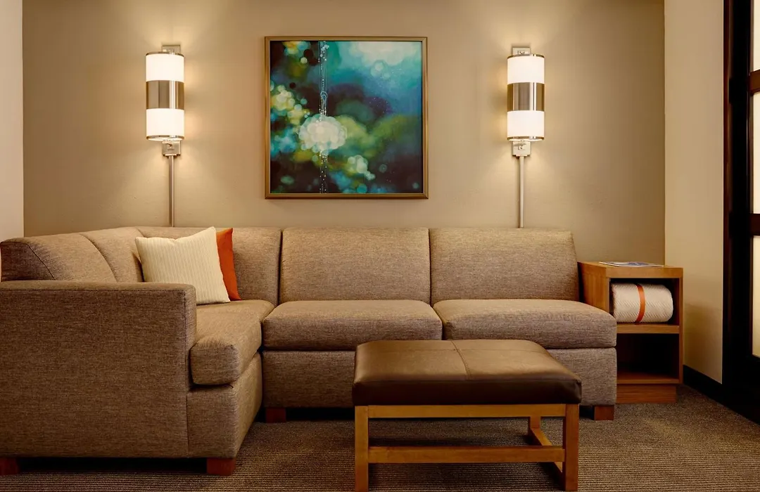 Hyatt Place Milwaukee Airport-1