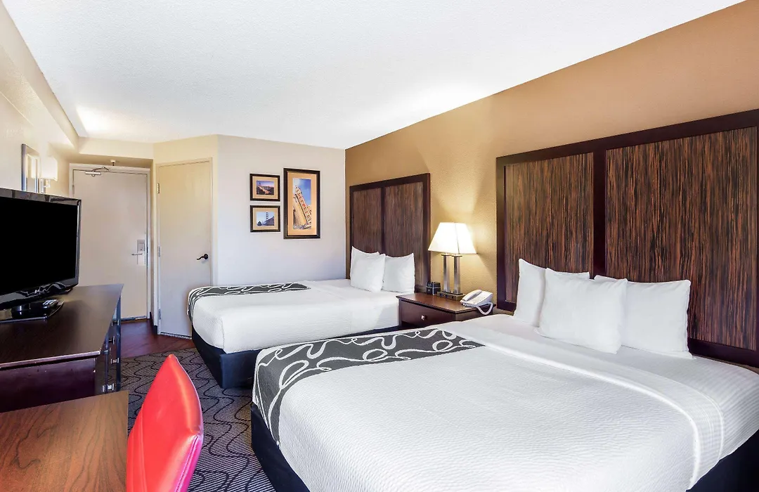 Oakland Airport Arena Hotel-1