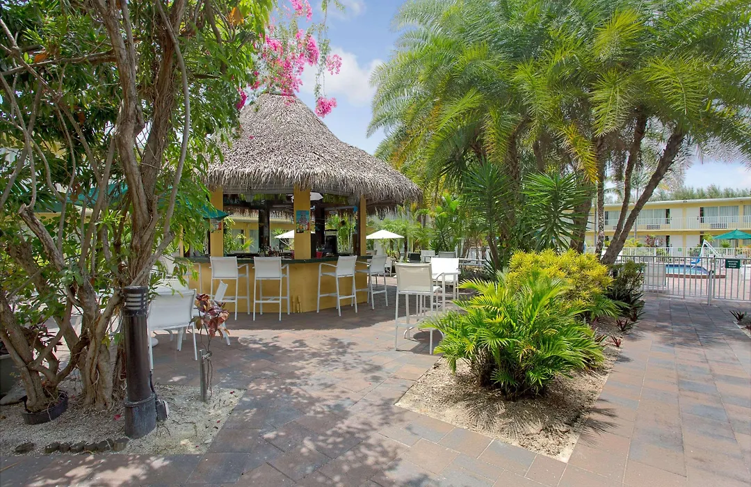 Ramada By Wyndham Fort Lauderdale Airport/Cruise Port-1