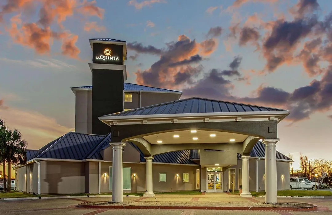 La Quinta Inn & Suites By Wyndham Panama City-1