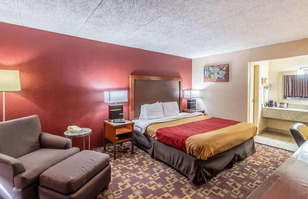 Econo Lodge Zanesville-1