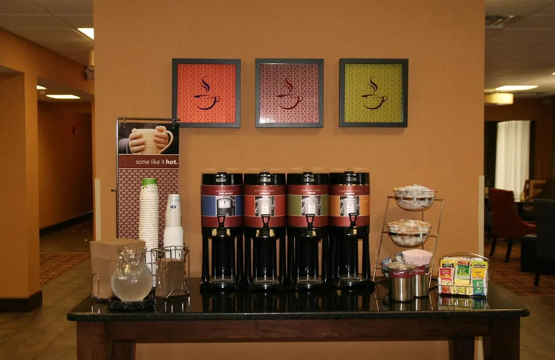 Hampton Inn Youngstown-North-1