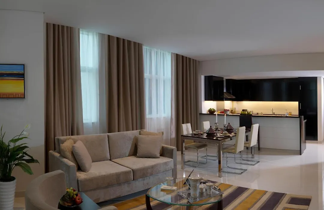 DAMAC Maison Cour Jardin-1