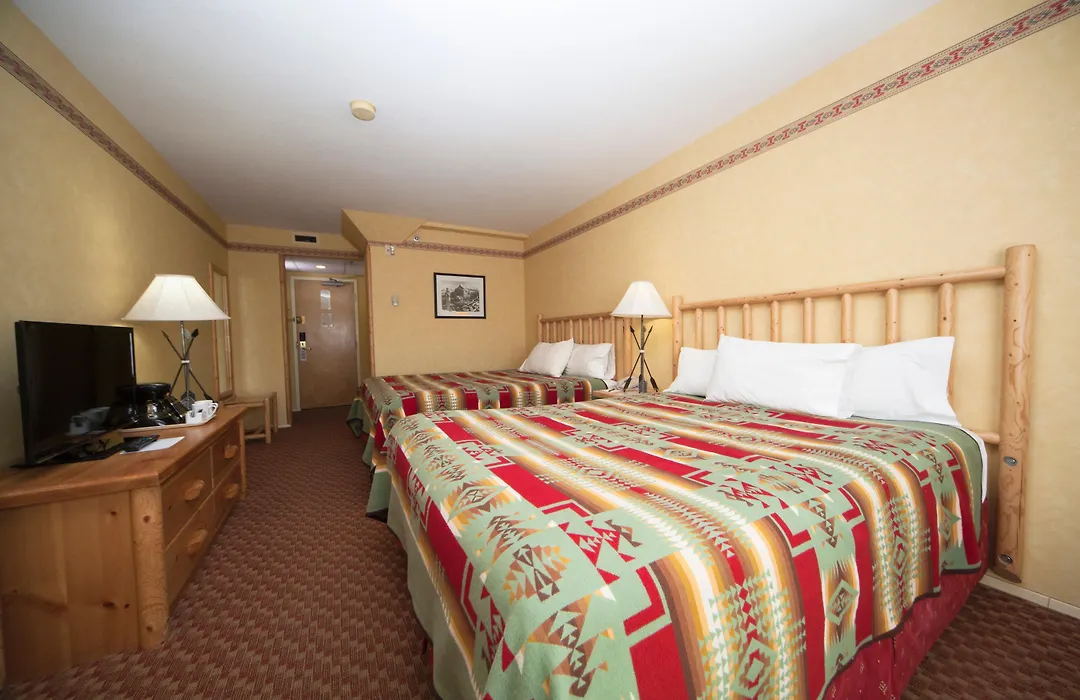 Brewster Mountain Lodge-1