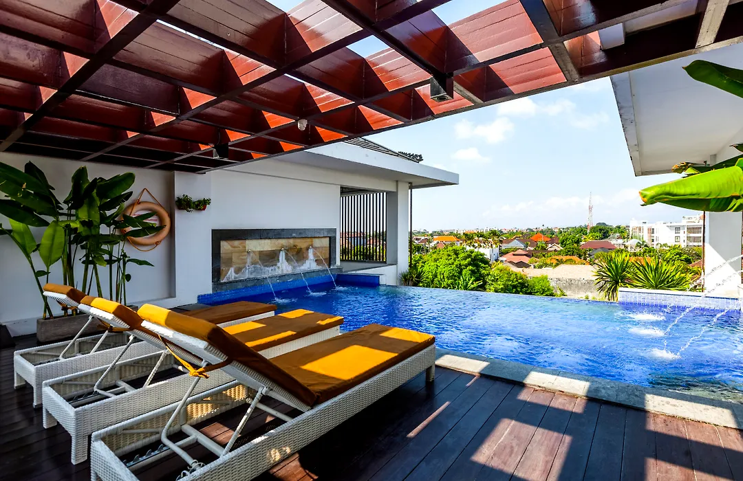 Harris Hotel Seminyak-1