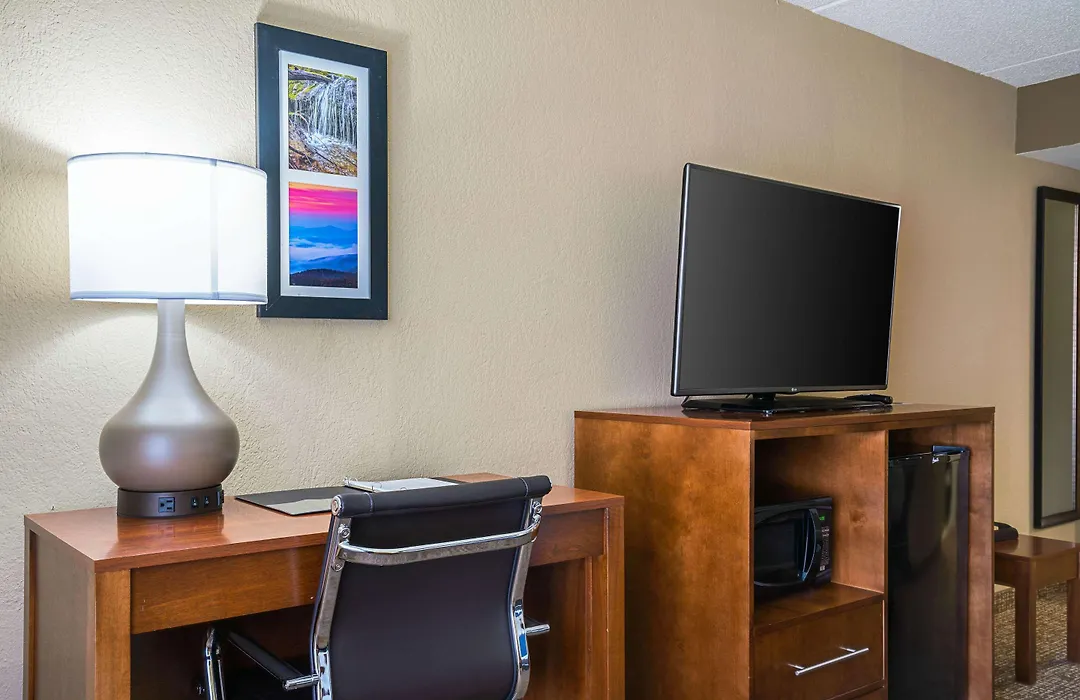 Comfort Inn Near Rocky Mount Sports Complex-1