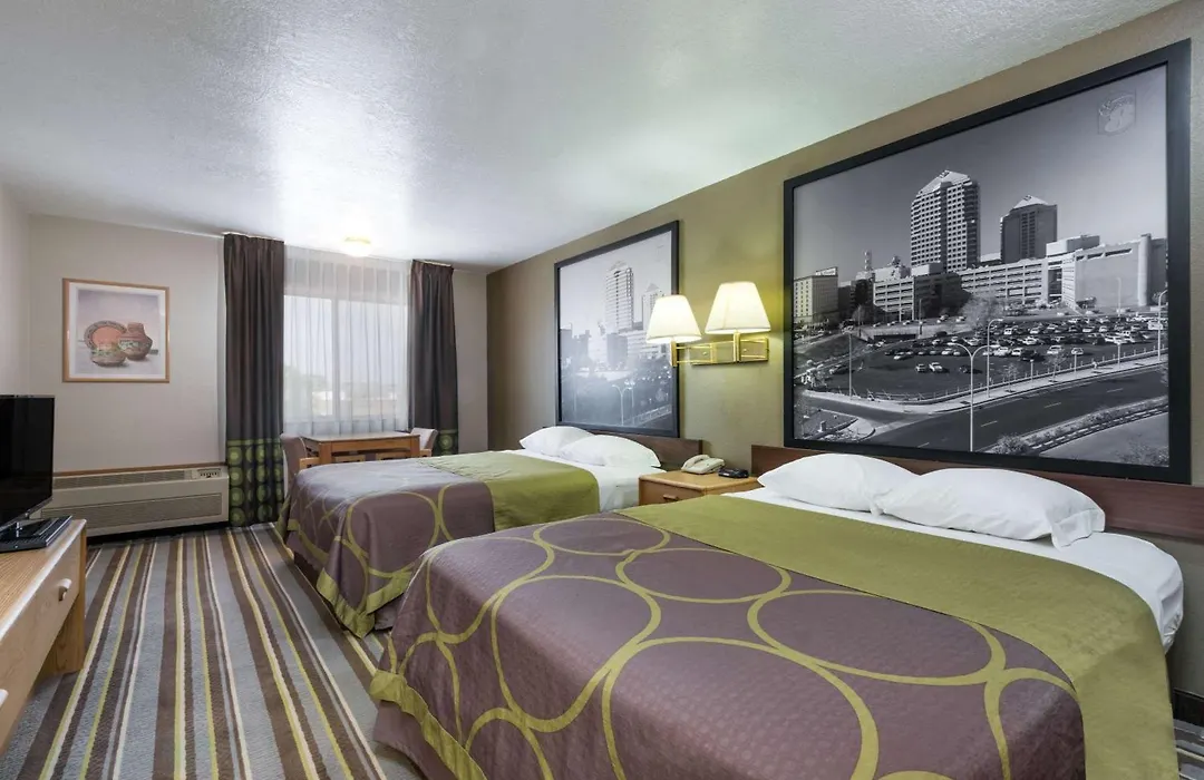 Super 8 By Wyndham Bernalillo-1
