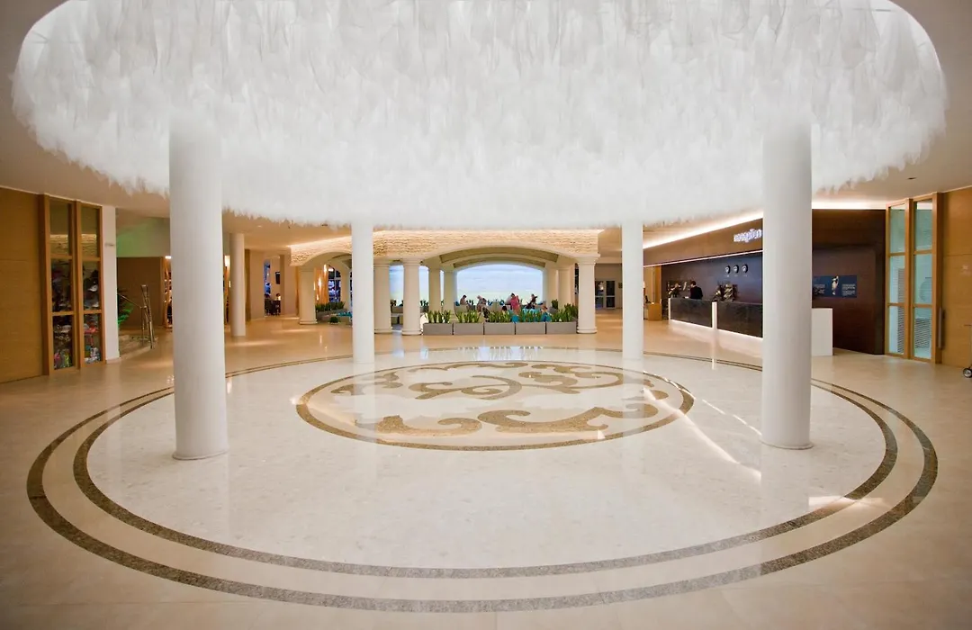 Dit Evrika Beach Club Hotel-1
