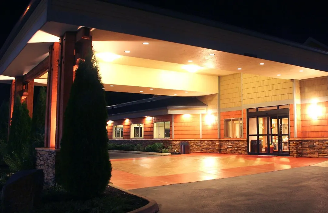 Best Western Snowcap Lodge-1