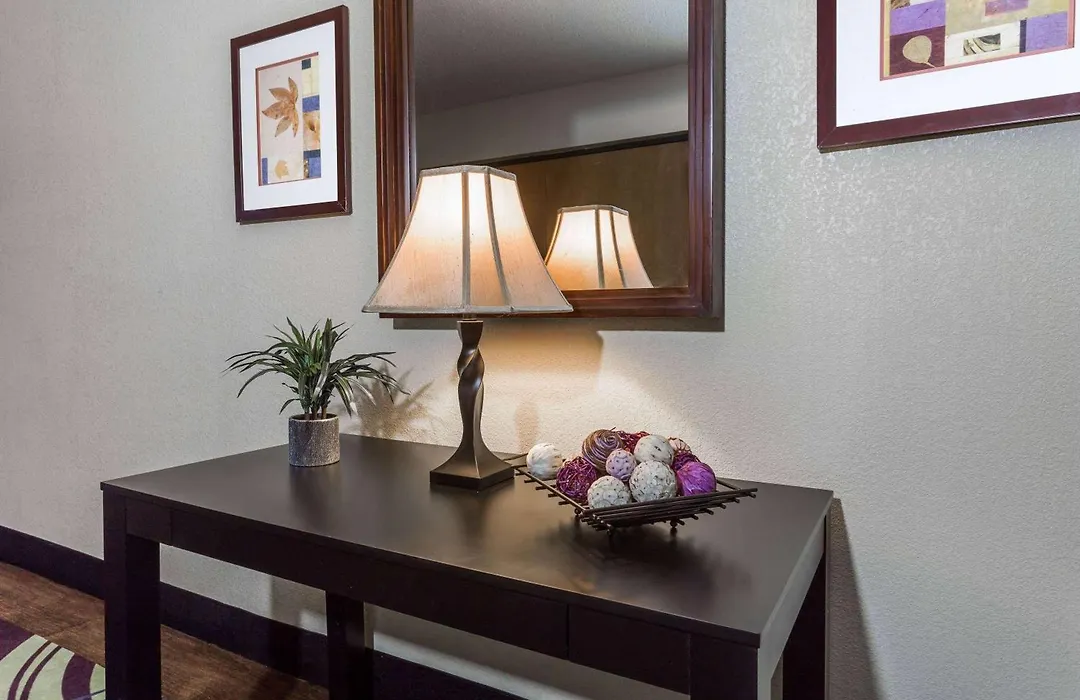 Days Inn & Suites By Wyndham Rocky Mount Golden East-1