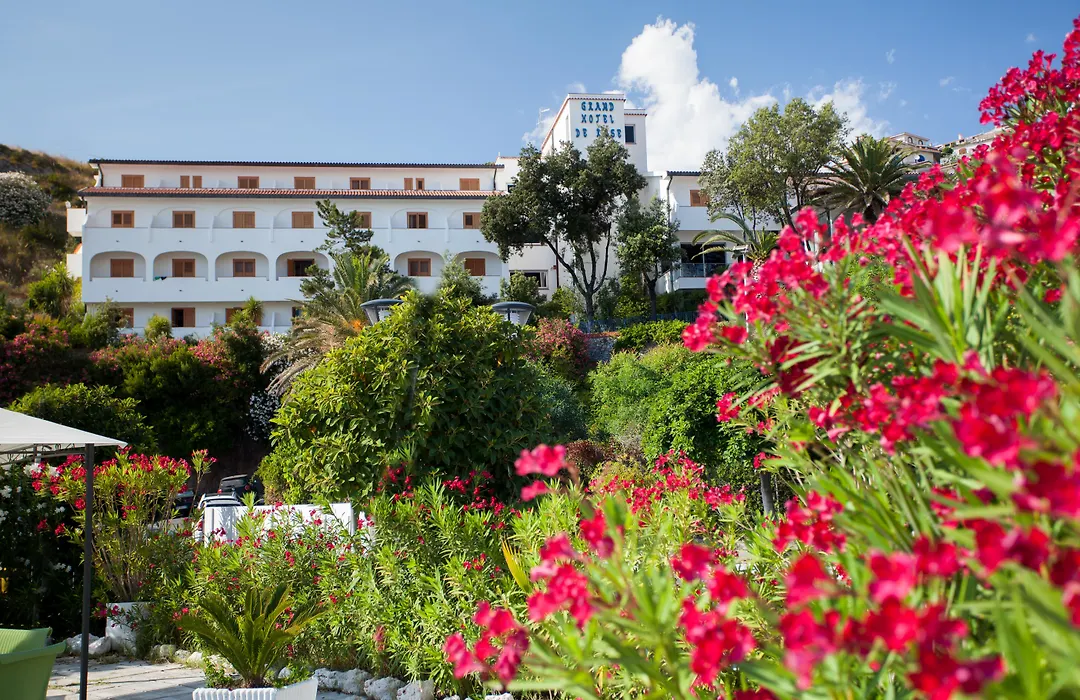 Grand Hotel De Rose-1