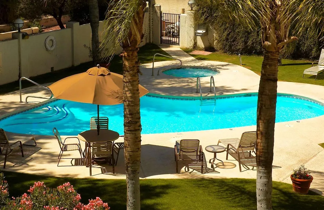 Hampton Inn Tucson-Airport-1