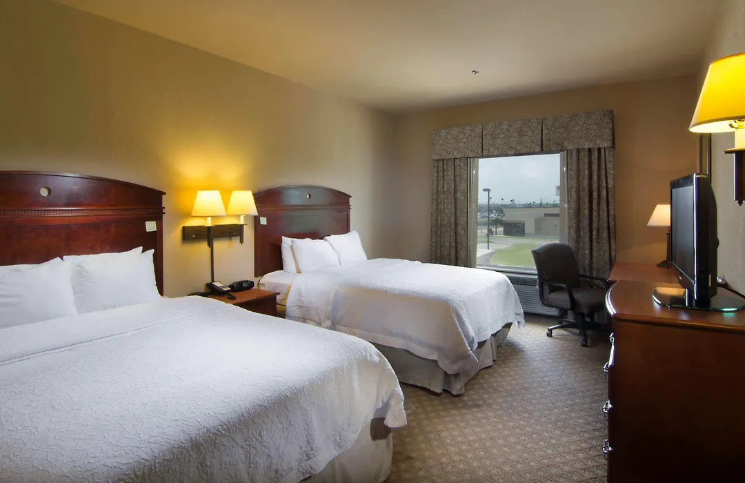 Hampton Inn And Suites-Brownsville-1
