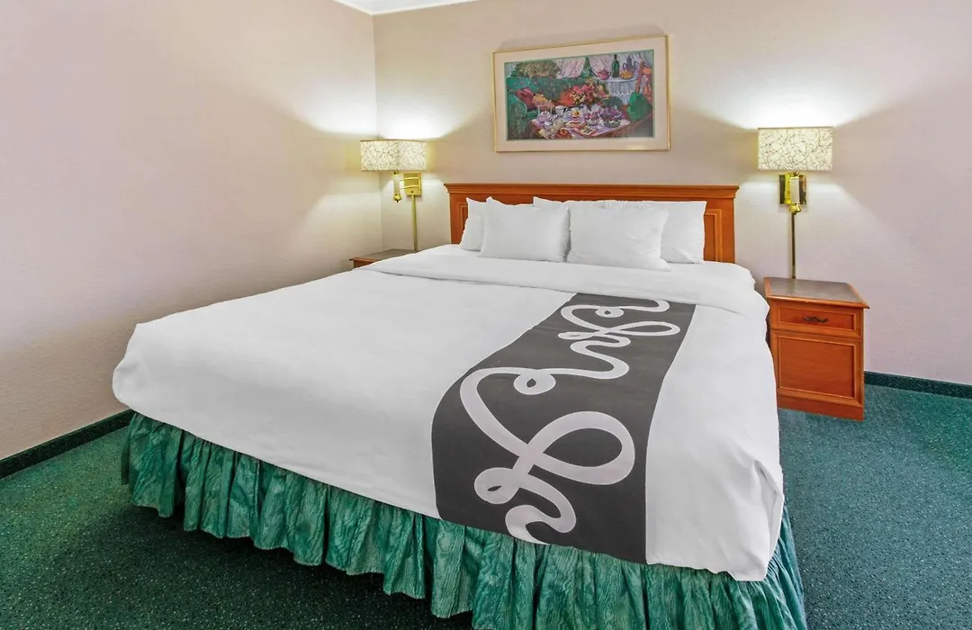 La Quinta Inn By Wyndham Las Cruces Mesilla Valley-1