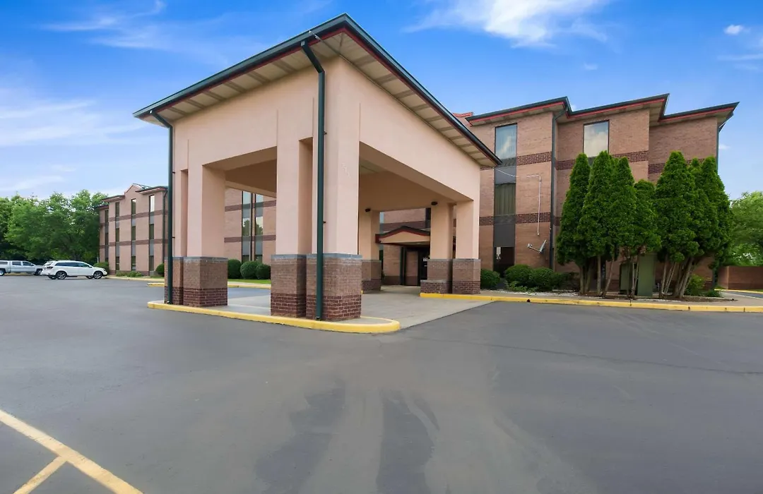 Quality Inn & Suites Sellersburg - Louisville Area-1