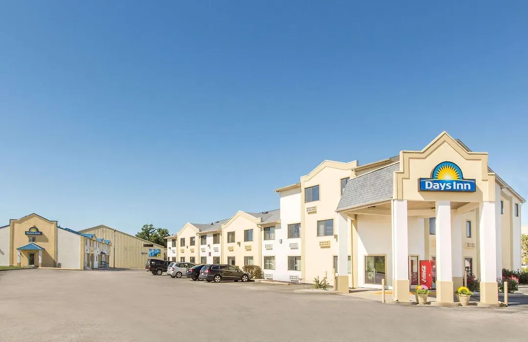 Days Inn By Wyndham Effingham-1