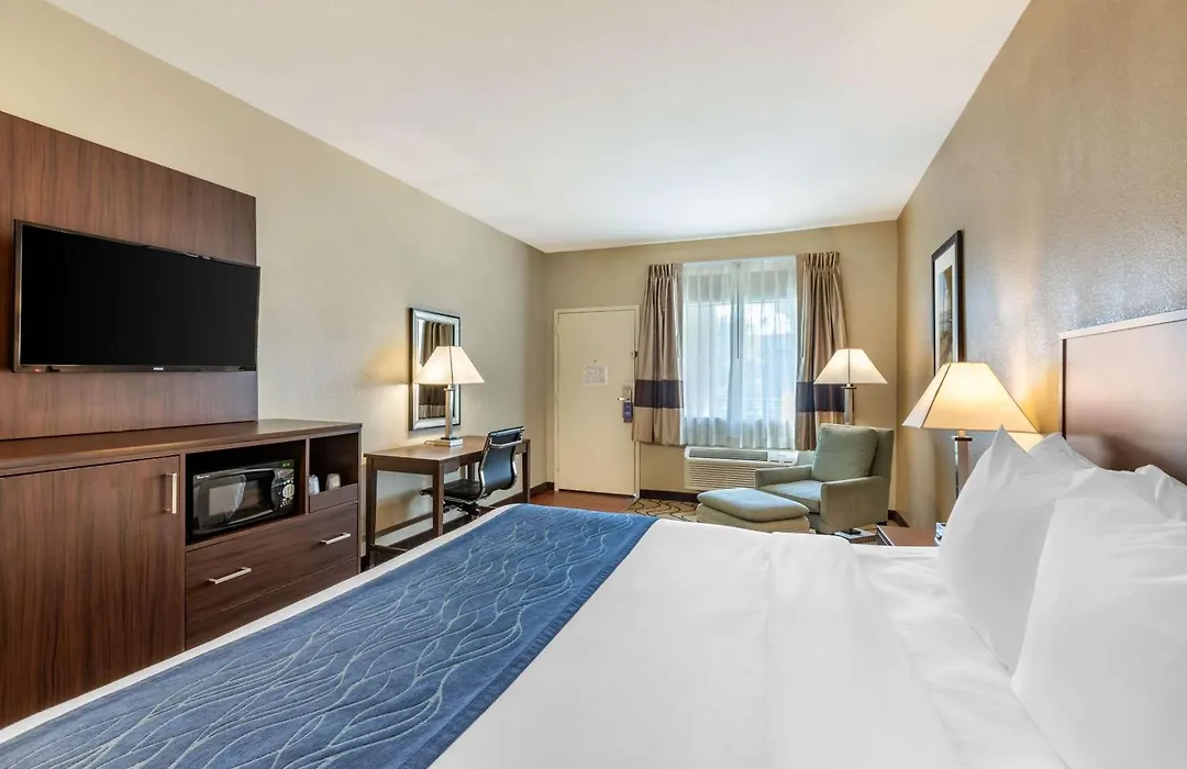Comfort Inn & Suites Orange County John Wayne Airport-1