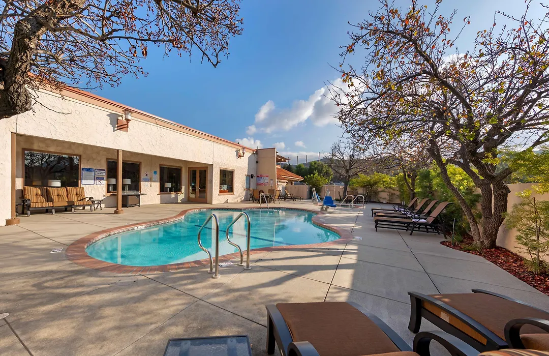 Best Western Plus Thousand Oaks Inn-1