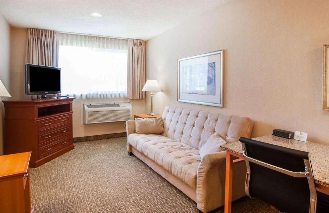 Quality Inn Kirkland-1