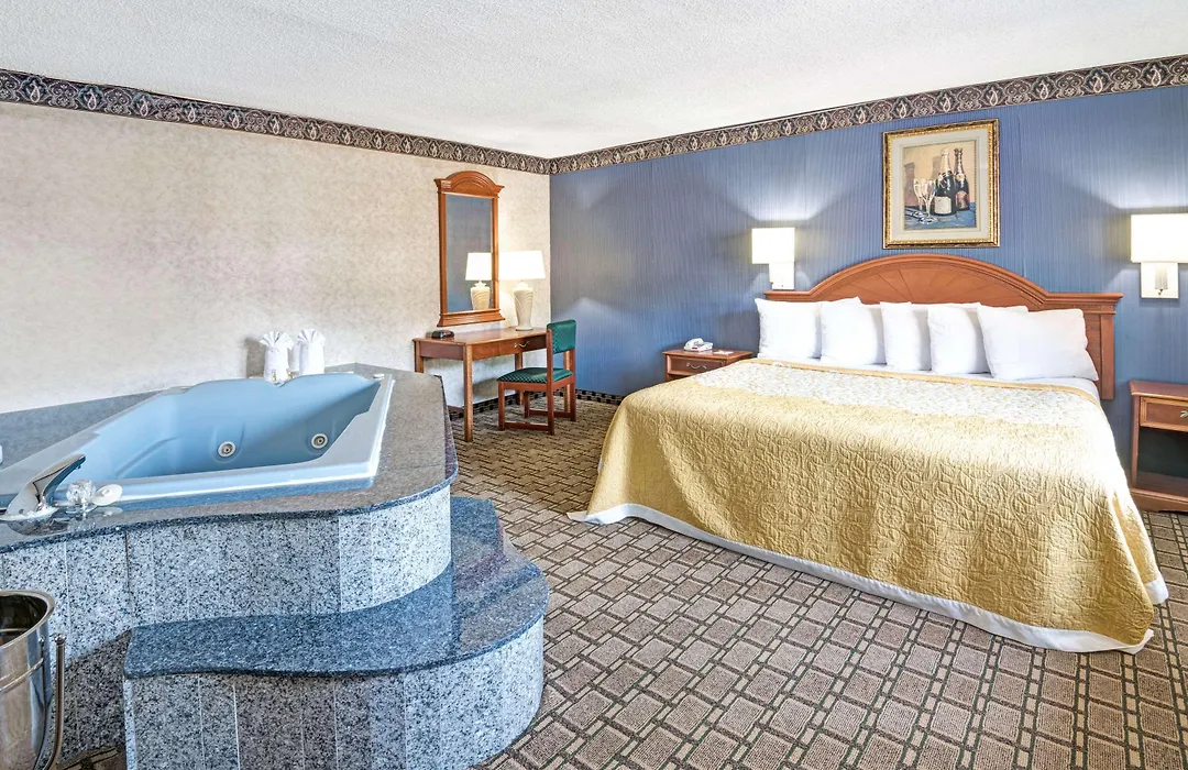 Days Inn By Wyndham Branford New Haven Conference Center-1