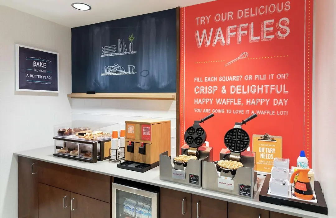 Hampton Inn & Suites Marshalltown-1